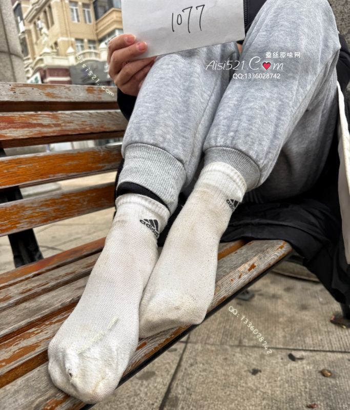 阿迪“酸臭”白棉袜～不是一天两天能穿成这样的～都是月积日累反复穿的,原味丝袜|袜类臭棉袜