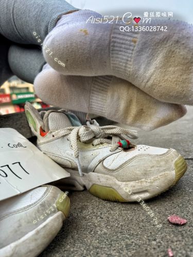 酸臭～冠军白棉袜！苹果17mp原相机拍摄、不带一点美颜，玩的就是真实！原味丝袜|袜类臭短丝袜