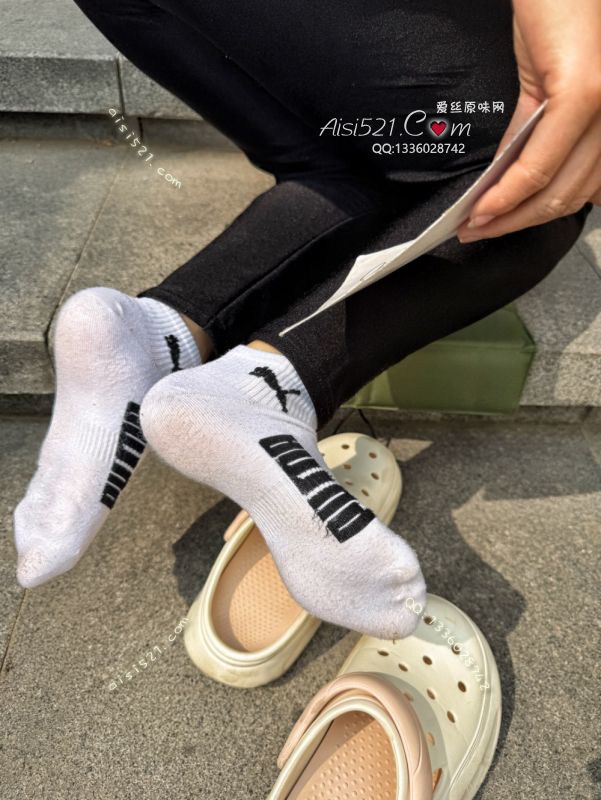 【致命臭】‘彪马白棉袜’闻一下立马上头！又加强了味道～多穿了一周味道太大了不行了原味丝袜|袜类臭短丝袜