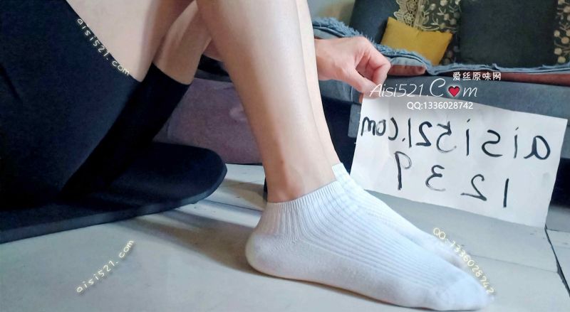 原味丝袜|袜类,臭棉袜,酸臭棉袜，味道重痕迹重，满足贱狗的冲动