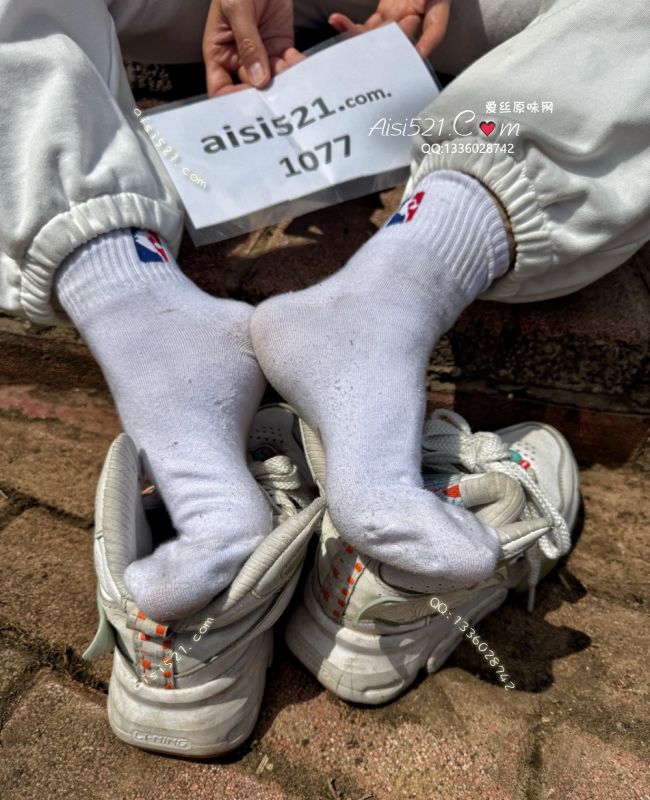“玩命的臭【乔丹白棉袜】运动起来大汉脚四里飘香…湿透浸透整个袜底原味丝袜|袜类臭棉袜