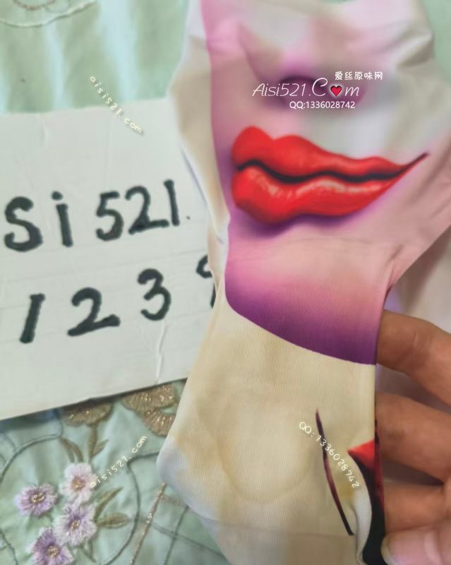 烈焰红唇内内，性感想象的极致，留有aiaid痕迹，带有体温，体香，爱液浓度满满，欲望膨胀兴奋极致原味内裤|裤类三角内内