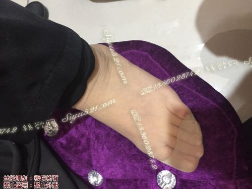 原味丝袜|袜类,臭短丝袜,致命臭(此活动MM随机，不能指定)——2017年2月中旬顾客订购致命臭活动MM（肉丝）现收足底实拍，不可选择MM，免费附带无水印高清收购足底实拍图。