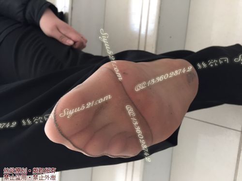 原味丝袜|袜类,臭短丝袜,致命臭(此活动MM随机，不能指定)——2017年3月下旬顾客订购致命臭活动MM（咖啡丝）现收足底实拍，不可选择MM，免费附带无水印高清收购足底实拍图。