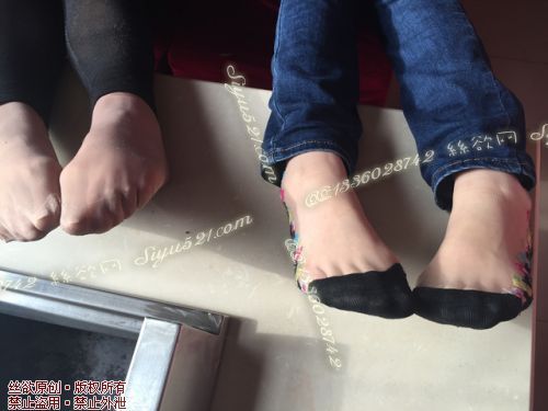 原味丝袜|袜类,臭短丝袜,致命臭(此活动MM随机，不能指定)——2017年5月初旬顾客订购致命臭活动MM（卡通丝）现收足底实拍，不可选择MM，免费附带无水印高清收购足底实拍图。