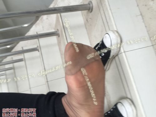 原味丝袜|袜类,臭短丝袜,致命臭(此活动MM随机，不能指定)——2017年5月初旬顾客订购致命臭活动MM（咖啡丝）现收足底实拍，不可选择MM，免费附带无水印高清收购足底实拍图。