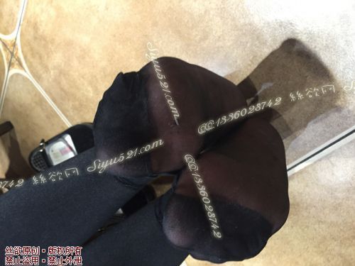 原味丝袜|袜类,臭短丝袜,致命臭(此活动MM随机，不能指定)——2017年5月初旬顾客订购致命臭活动MM（黑丝）现收足底实拍，不可选择MM，免费附带无水印高清收购足底实拍图。