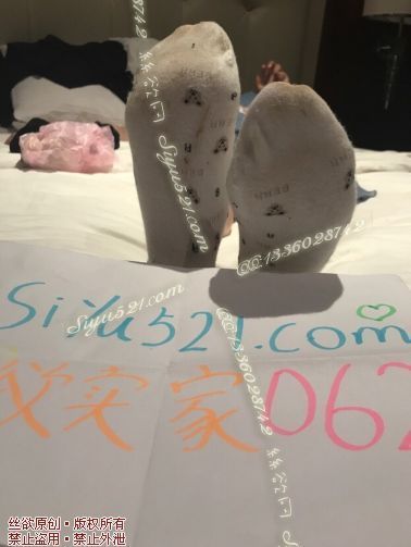 原味丝袜|袜类,臭棉袜,走了3天山路的巨臭袜袜