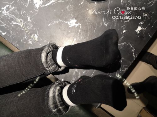 原味丝袜|袜类,臭棉袜,爱丽丝(此活动可指定MM,但袜类随机)——2019年1月初旬顾客订购(烤肉06妹妹-恶臭棉袜),此活动免费拍摄打包图