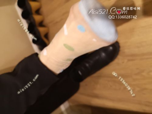 原味丝袜|袜类,臭短丝袜,致命臭(此活动MM随机,不能指定)——2019年1月初旬顾客订购(导购12妹妹-卡通丝)现收足底实拍