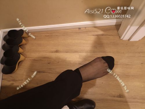 原味丝袜|袜类,臭短丝袜,致命臭(此活动MM随机,不能指定)——2019年1月初旬顾客订购(导购12美女-卡通丝袜)现收足底实拍