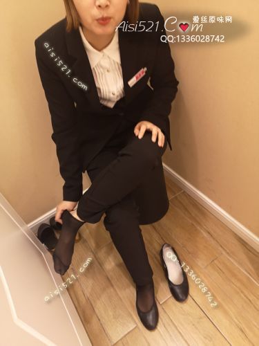 原味丝袜|袜类,臭短丝袜,爱丽丝(此活动可指定MM，但袜类随机)——2019年2月初、中旬顾客订购（导购美女-黑丝袜），此活动免费拍摄打包图