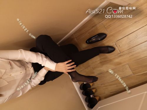 原味丝袜|袜类,臭短丝袜,爱丽丝(此活动可指定MM，但袜类随机)——2019年2月初、中旬顾客订购（导购美女-黑丝），此活动免费拍摄打包图