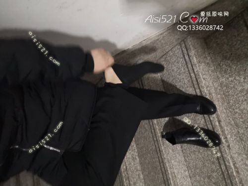 原味丝袜|袜类,臭棉袜,致命臭(此活动MM随机，不能指定)——2019年2月初、中旬赠送顾客（珠宝美女-棉袜）现收足底实拍