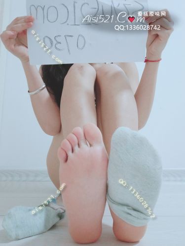 原味丝袜|袜类,臭棉袜,少女闲置臭棉袜 跑步流了很多的汗水哦 想尝尝我的味道嘛 全店哦