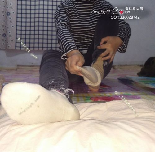 熟女丝——2019年4月份活动开始，可预订城镇熟女、商场销售汗脚丝袜活动开始，2双起订，订单备注袜子种类和收购场地原味丝袜|袜类臭短丝袜