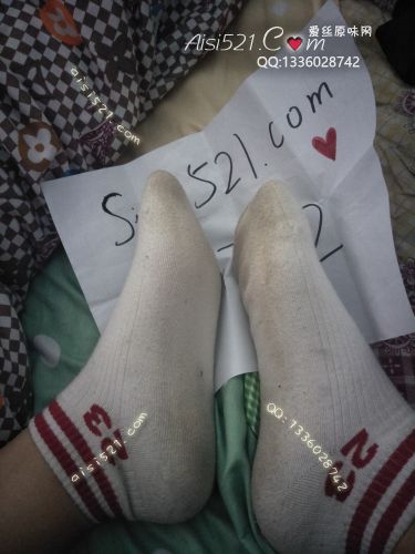穿了一星期的汗臭发黏运动棉袜，重口味类巨臭白色纯棉袜袜，仅此一条，喜欢的小哥哥千万不要错过哦原味丝袜|袜类臭棉袜