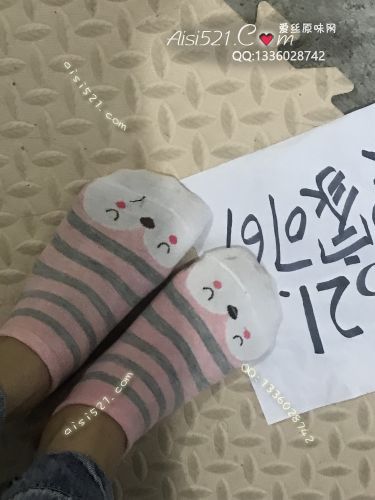 原味丝袜|袜类,臭棉袜,重口味可爱条纹汗脚学生妹臭臭棉袜