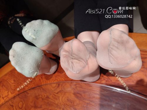原味丝袜|袜类,臭短丝袜,致命臭(此活动MM随机，不能指定)——2019年5月初、中旬顾客订购（烤肉07mm,卡通丝09mm-咖啡丝）现收足底实拍