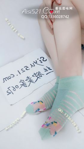 原味丝袜|袜类,臭船袜,上班穿的水晶袜 搭配运动鞋 想必味道肯定很浓