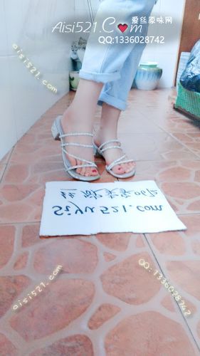 原味女鞋|鞋类,凉鞋拖鞋,平时上班时穿的凉鞋，脚底板有不少汗泥了