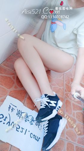 原味女鞋|鞋类,休闲平底,平时夜跑穿的跑步鞋 鞋底已经好久没洗了 里面都是汗渍