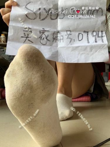 原味丝袜|袜类,臭棉袜,穿的发黄的臭袜子，那个酸爽的味道