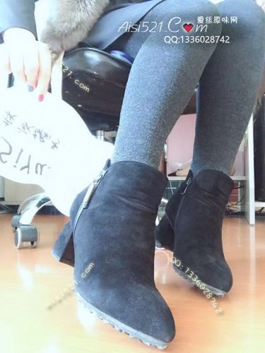 原味女鞋|鞋类,高中短靴,冬季加绒臭短靴