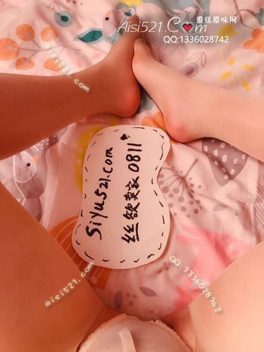 原味丝袜|袜类,其他原味袜类,高亮油亮开裆性感连裤臭丝袜，手感超级丝滑，欲罢不能