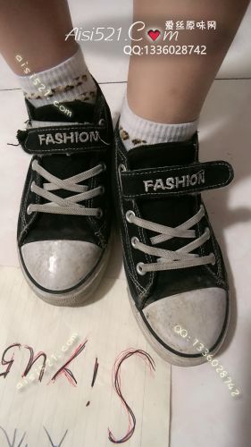 原味女鞋|鞋类,休闲平底,跑步的臭帆布鞋