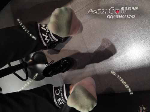 原味丝袜|袜类,臭短丝袜,致命臭(此活动MM随机，不能指定)——2019年末顾客订购（导购卡通丝）现收足底实拍