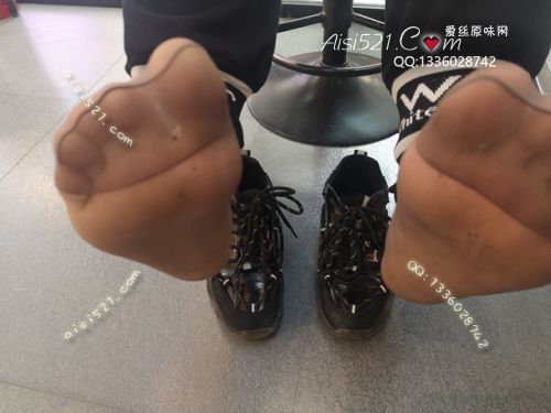 原味丝袜|袜类,臭短丝袜,致命臭(此活动MM随机，不能指定)——2019年末顾客订购（导购咖啡丝）现收足底实拍