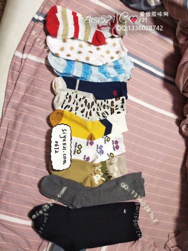 原味丝袜|袜类,现货5条以上臭袜打包,5条装穿好钻着脚汗的袜袜，每条都穿到脚底变色哟