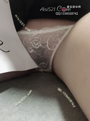 贴着妹汁的闲置三角内内，啊必备，满满的味道原味内裤|裤类蕾丝内内