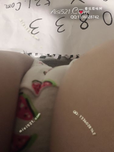 日常穿了1年贴着妹汁的闲置三角内内，啊必备，满满的味道。原味内裤|裤类三角内内