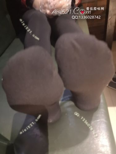 原味丝袜|袜类,臭棉袜,爱丽丝(此活动可指定MM，但袜类随机)——2020年4月份顾客订购（烤肉07棉袜），现收足底实拍，此活动免费拍摄打包图