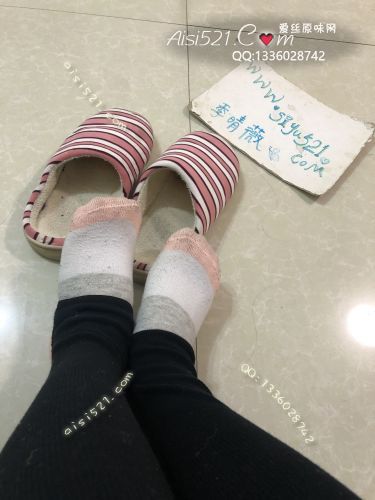 原味女鞋|鞋类,休闲平底,棉拖鞋穿久了里面汗油油的有一层黑垢还越穿越臭脚，兴趣爱好是把流浪G驯化成自己坐骑