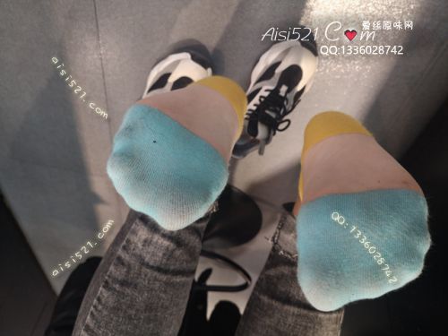 原味丝袜|袜类,臭短丝袜,致命臭(此活动MM随机，不能指定)——2020年5月份顾客订购（导购卡通丝）现收足底实拍