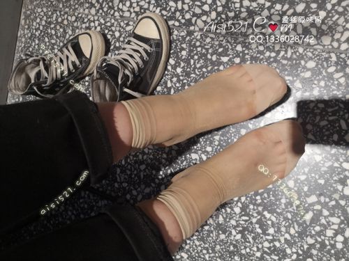 原味丝袜|袜类,臭短丝袜,致命臭(此活动MM随机，不能指定)——2020年6月份顾客订购（导购肉丝）现收足底实拍