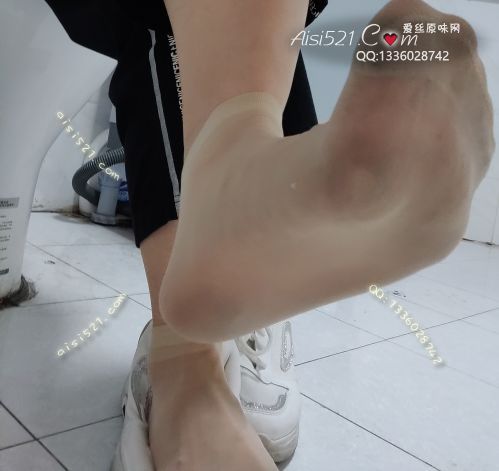 原味丝袜|袜类,臭短丝袜,穿了10天的短丝袜致命臭肉色丝袜都是脚泥汗脚味道特别臭