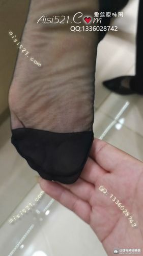 原味丝袜|袜类,臭短丝袜,爱丽丝(此活动可指定MM，但袜类随机)——2020年8月份顾客订购（黑丝短袜），现收足底实拍，此活动免费拍摄打包图