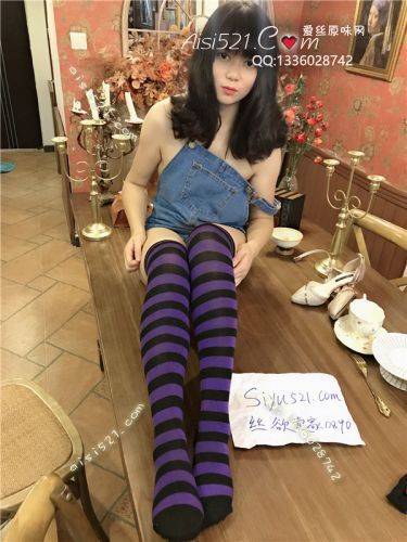 原味丝袜|袜类,其他原味袜类,紫色斑马条纹 长筒学生棉袜。