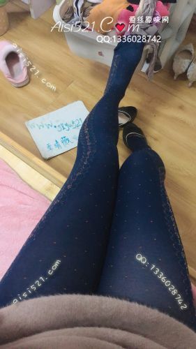 原味丝袜|袜类,臭连裤袜,天鹅绒蓝绿色花纹丝袜【一边吃着主人玉趾夹起的面条，一边喝着主人洗过脚的汤汁】