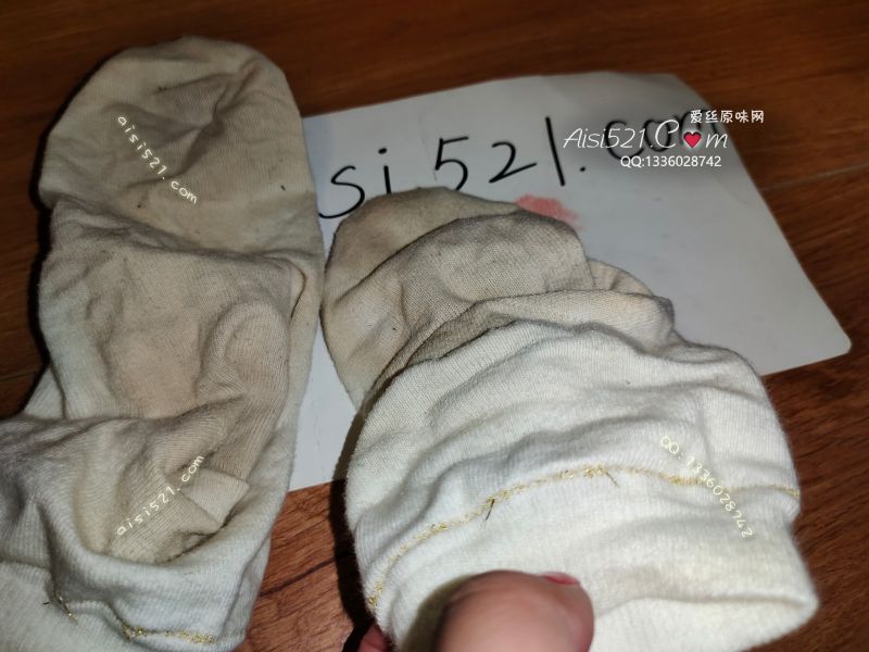 原味丝袜|袜类,臭棉袜,极品七天现货！ 三伏天的极品味道，还是湿润的~~