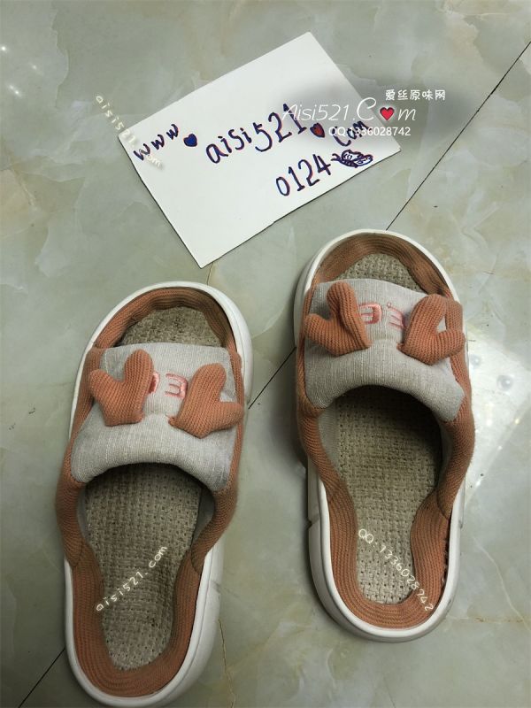 原味女鞋|鞋类,凉鞋拖鞋,来一条想被臭拖鞋洗脑的建建，主人用臭鞋吸死你这个健健，踩你都玷污了主人的脚丫