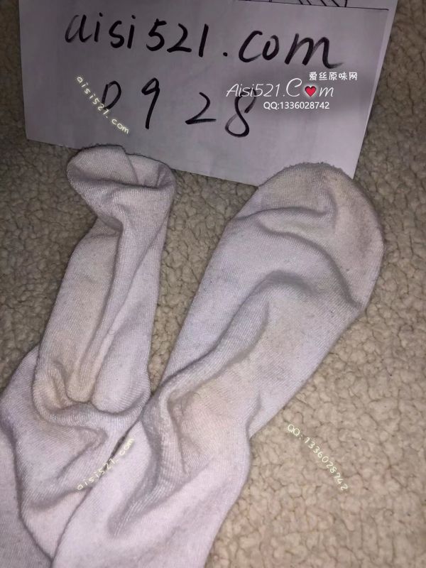 穿过没洗  下单再穿三天  小腿中筒棉袜  白色（同款可选黑色）绝对领域学生萝莉JK制服  此款已售完原味丝袜|袜类其他原味袜类