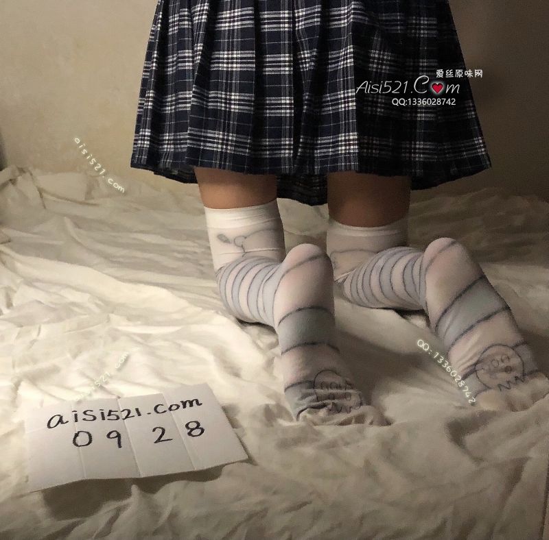 原味丝袜|袜类,臭棉袜,蓝白条纹高筒袜  小熊的脚印  此款已售完