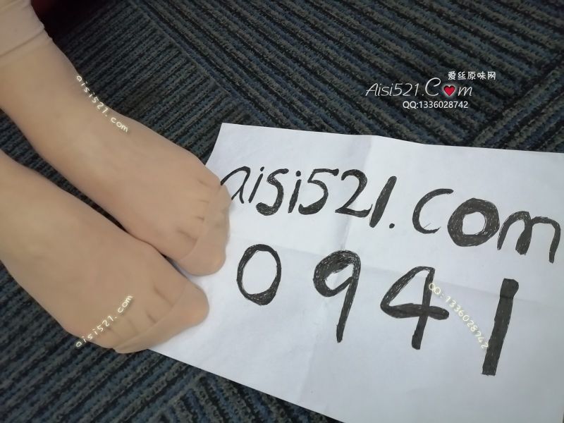 原味丝袜|袜类,臭短丝袜,3年前的短丝袜，汗脚，办公司文员