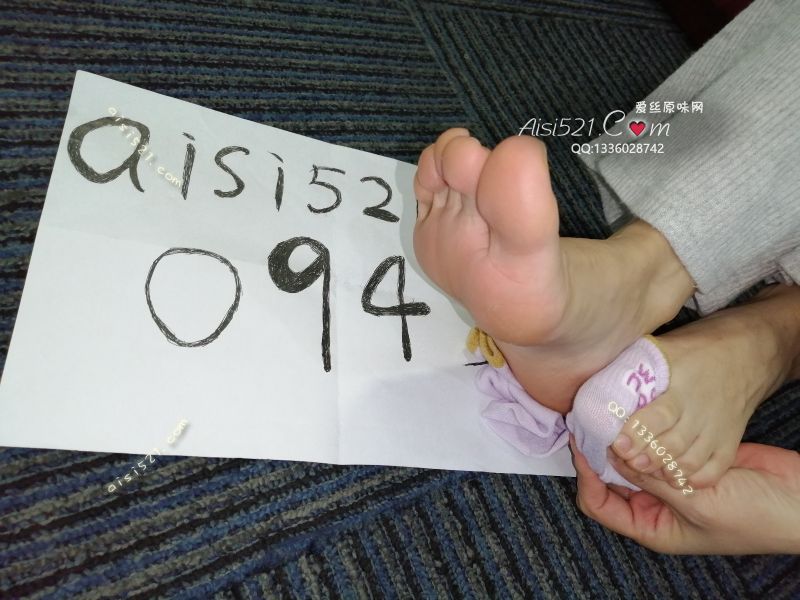 原味丝袜|袜类,臭棉袜,汗脚足妹 熏熏的闲置棉袜,薰哥哥,下单有礼噢