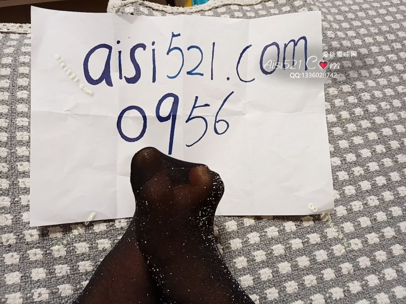 发誓穿够三天汗味十足天天晨跑秒淋湿致命的酸臭味啊原味丝袜|袜类臭短丝袜